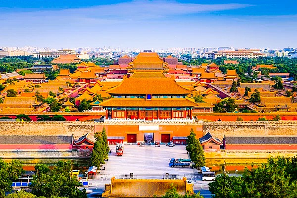 The Forbidden City in Beijing: History, Secrets and Complete Guide to the World's Largest Palace