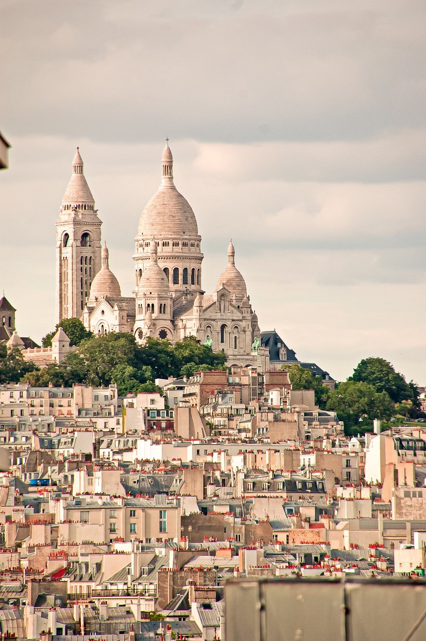 Montmartre: the bohemian village on top of Paris