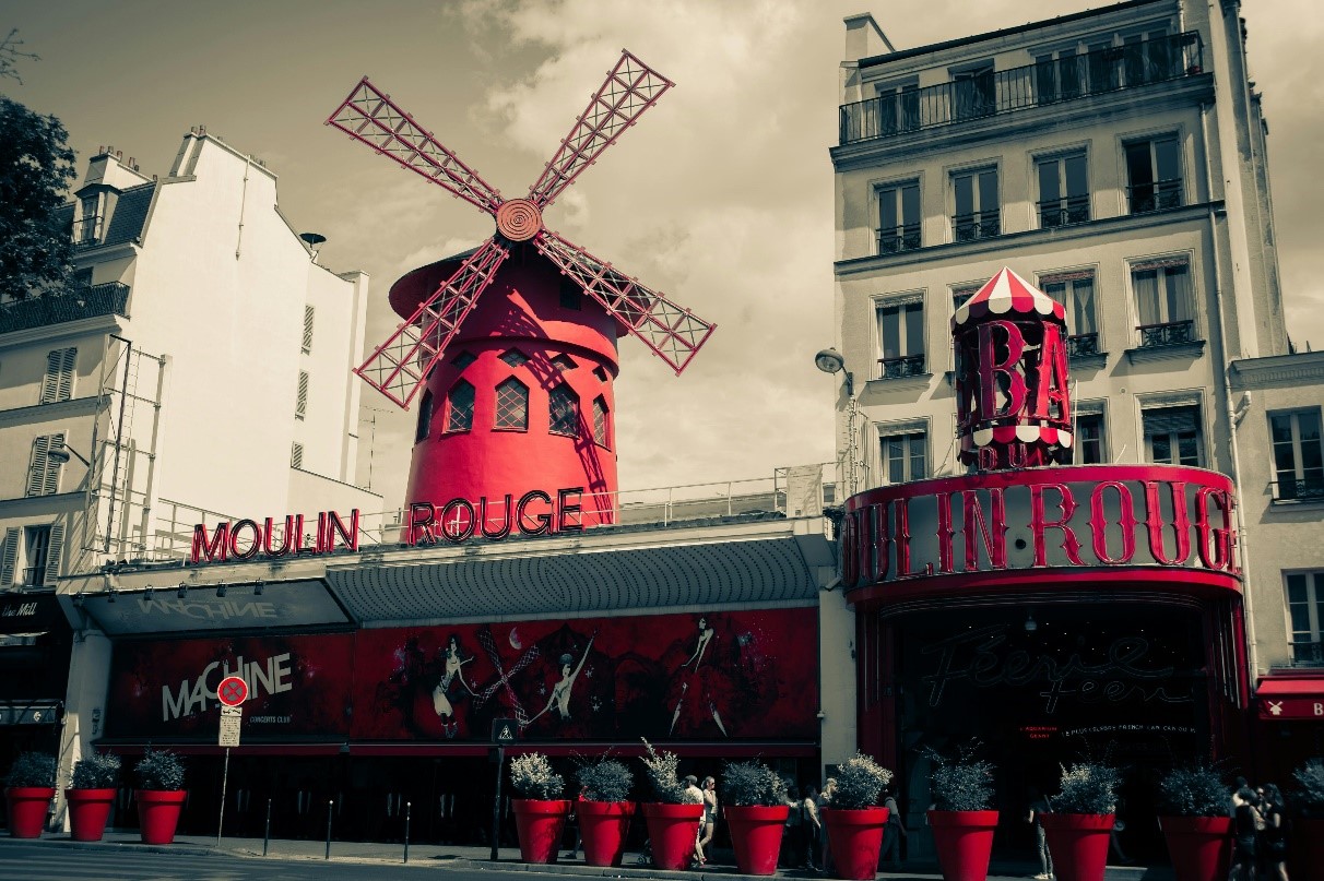 The Moulin Rouge lit up at night