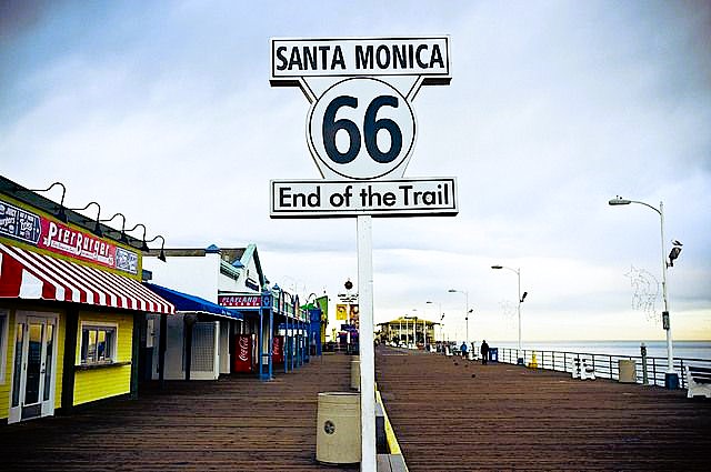 End of the Trail sign at Santa Monica